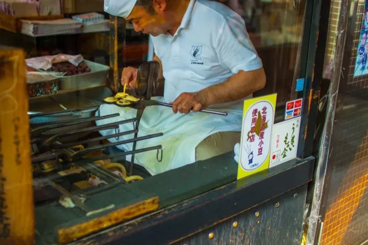 Kimura's ningyo-yaki, castella cakes shaped like the pagoda and filled with red bean paste.