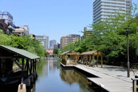A canal in Kiyosumi-Shirakawa, the neighborhood of the Tokyo Airbnb.