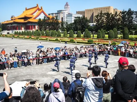 The hourly changing of the guard ceremony.