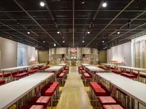Designing a cup at My CUPNOODLES Factory.