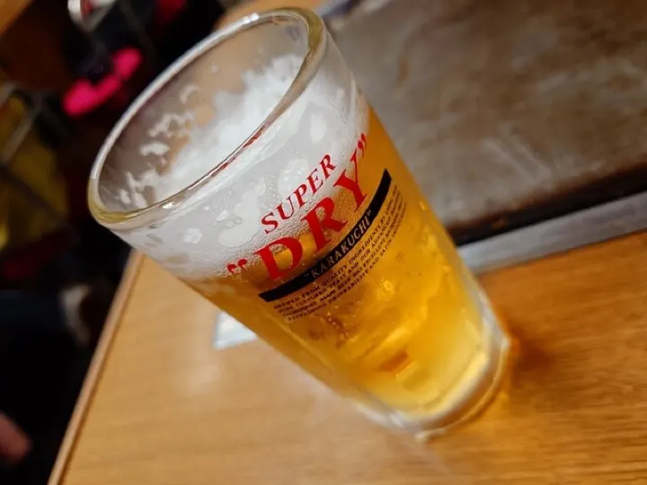 A cold draft beer to go with okonomiyaki at Nidaime Bonta.