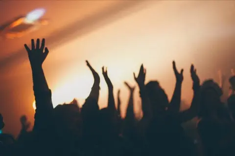 Sunday Worship (Lifehouse) — photo 4