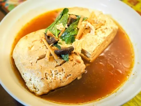 Nanjichang: Smelly Boss stinky tofu.