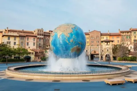 Tokyo DisneySea's entrance and Aquasphere.