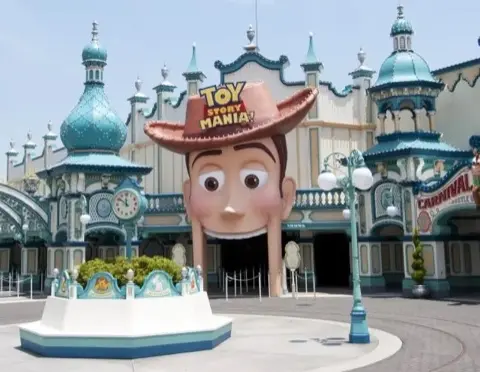 Toy Story Mania!, an interactive shooting-gallery ride.